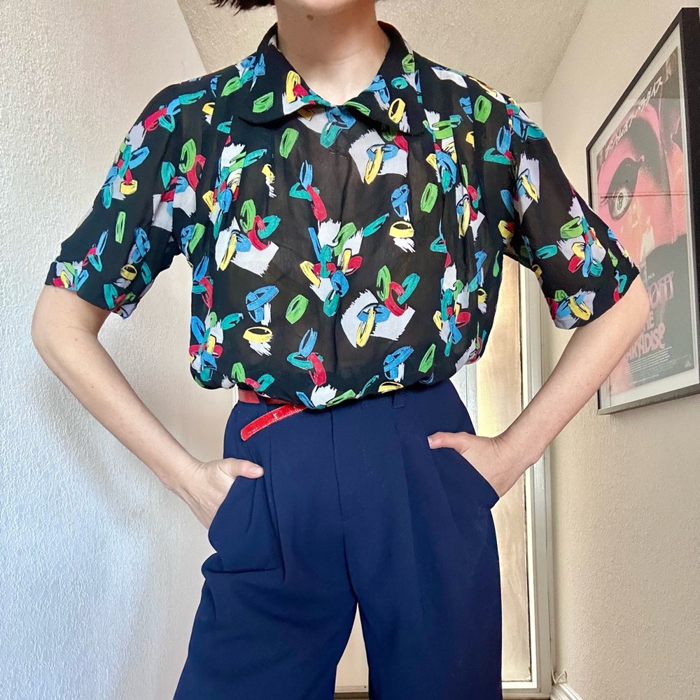 Vintage cropped top. Black with beautiful print.